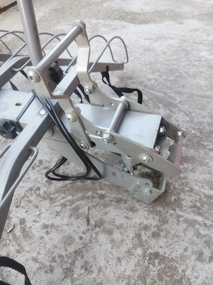 Suport auto pentru 4 biciclete pe carlig - imagine 2