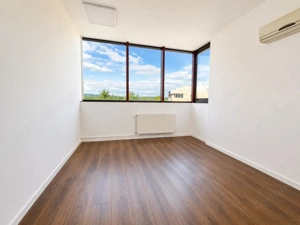 Cladire semicentrală - parcare proprie - imagine 2
