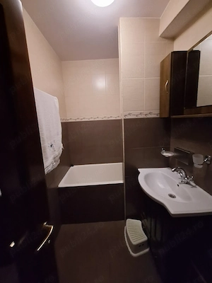 Se vinde apartament cu 3 camere mobilat si utilat! - imagine 9