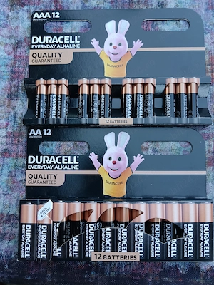 Bateri duracel modelAA SIAAA