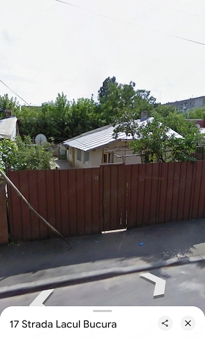 Casa bătrânească de vânzare 