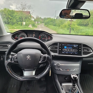 Peugeot 308 1,5 diesel 2020 - imagine 3