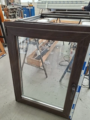 Ferestre din pvc culoare wenge