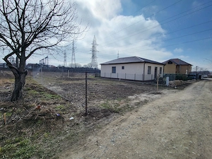 Teren de vânzare în Eforie Nord 250m in spate la spălătoria Rubin 44000e