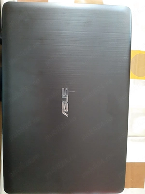 Vând laptop Asus