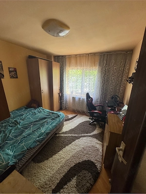 Apartament cu 3 camere,etaj 2, micro 16 - imagine 4
