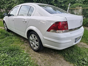 opel astra  - imagine 3
