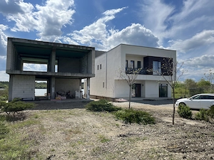 Casa la Dunare - Simian - Calea Hinovei - imagine 3