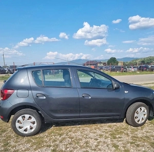 dacia sandero - imagine 2