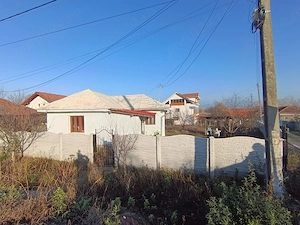 Vand casa cu 3 camere - imagine 3