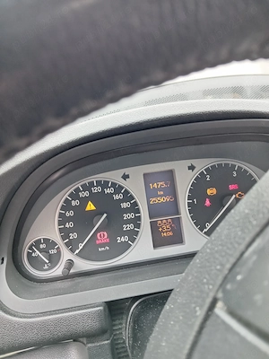 Mercedes B Class 180 diesel  - imagine 4