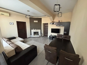 De inchiriat 3 camere lux