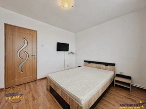 Apartament luminos cu 2 camere si balcon spatios, lift nou, Vasile Goldis, Simeria - imagine 5