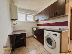 Apartament luminos cu 2 camere si balcon spatios, lift nou, Vasile Goldis, Simeria - imagine 4