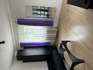 Pers.fizică vind garsoniera tip D zona Decebal ,pe soare cu balcon 