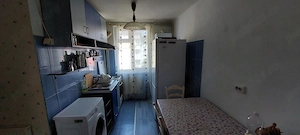 Vand apartament 2 camere Piatra Neamt, cartier Precista - imagine 2