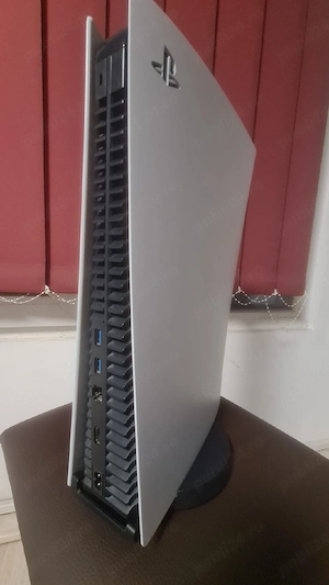 Playstation 5 Digital Edition + 2 Manete 