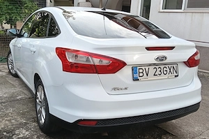 Vand Ford Focus 1.6 TDCI 2012 in stare exceptionala - imagine 3