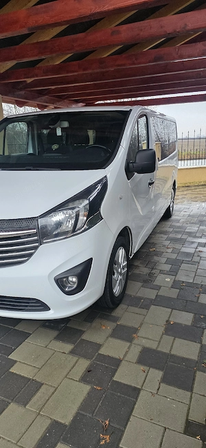 Opel Vivaro 2017 - imagine 5