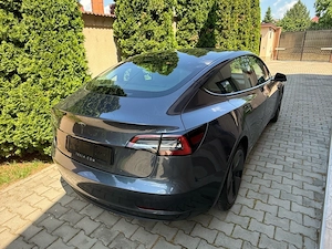 Tesla model 3 - imagine 3