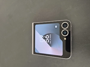 Vând schimb samsung z flip6