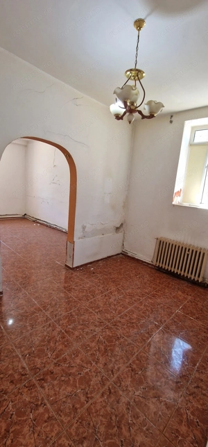 Apartament situat in zona Peninsula, ideal birouri.