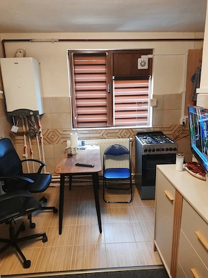 Vand apartament 3 camere