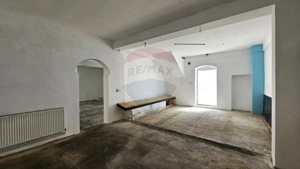 Proprietate unică | Teren 1.157 mp |Multiple clădiri | Centru Zărnești - imagine 17