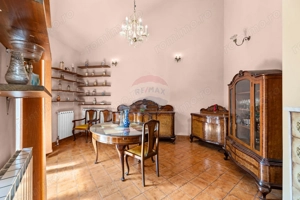 Casă cu 3 camere de vânzare în zona Intim- Str. Andrei Saguna - imagine 2