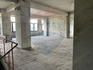 Spațiu comercial de 675mp de vânzare în zona Dudesti