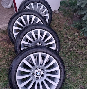 Vand jante BMW  + cauciucuri Pirelli - set complet - imagine 5