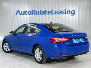 Skoda Superb - imagine 4