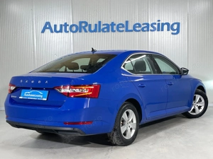 Skoda Superb - imagine 3