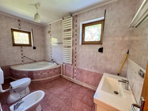 CASA / VILA SNAGOV, 1490mp DE TEREN + GARAJ SI GARSONIERA - imagine 17