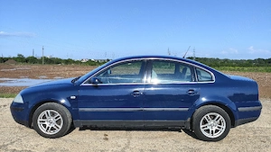Volkswagen Passat  - imagine 2