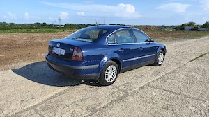 Volkswagen Passat  - imagine 6