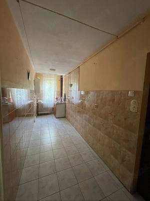 Apartament 3 camere, zona verde - imagine 2