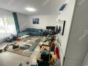 Apartament 2 camere decomandate si loc parcare in Selimbar - imagine 2