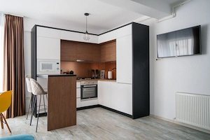 Apartament cu vedere la mare  3camere de inchiriat - imagine 6