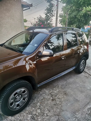 Vând Dacia Duster 4x2