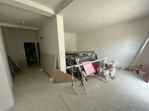 Apartment bloc nou cu curte de 34 mp - imagine 4