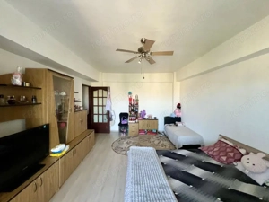  Apartament 1 camera, 38 mp utili, decomandat, etaj 4/8 - zona Soarelui - imagine 3