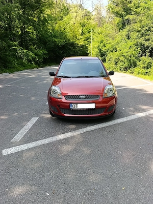 Ford fiesta 1.6 diesel 90 de cai Proprietar  - imagine 5