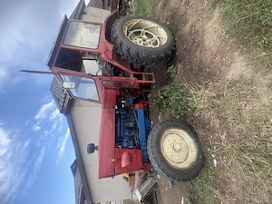 Vând tractor universal650 UTB659 - imagine 2