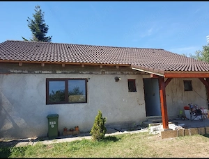 Vând casă la Murani 