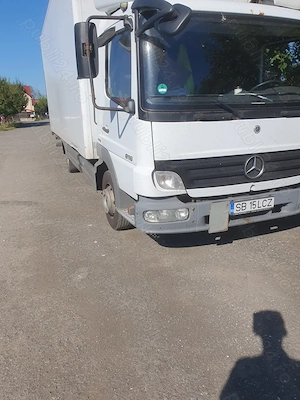 Vând Mercedes Atego 816 7,5 tone, cu lift - imagine 3