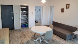 Apartament 3 Camere - 430 euro - Giroc Zona Carpati - imagine 2