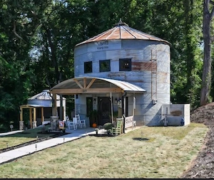casa cabana din siloz