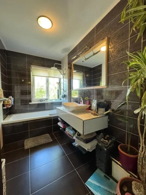 Apartament 3 camere, 77 mp, 2 băi, etaj 1, parcare, Sub Cetate - imagine 11