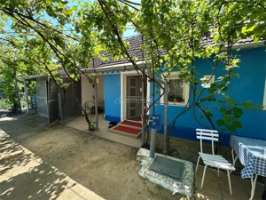 Casa Cocheta, Locuibila imediat,  cu Gradina si Curte,1500mp., Com.Birda.